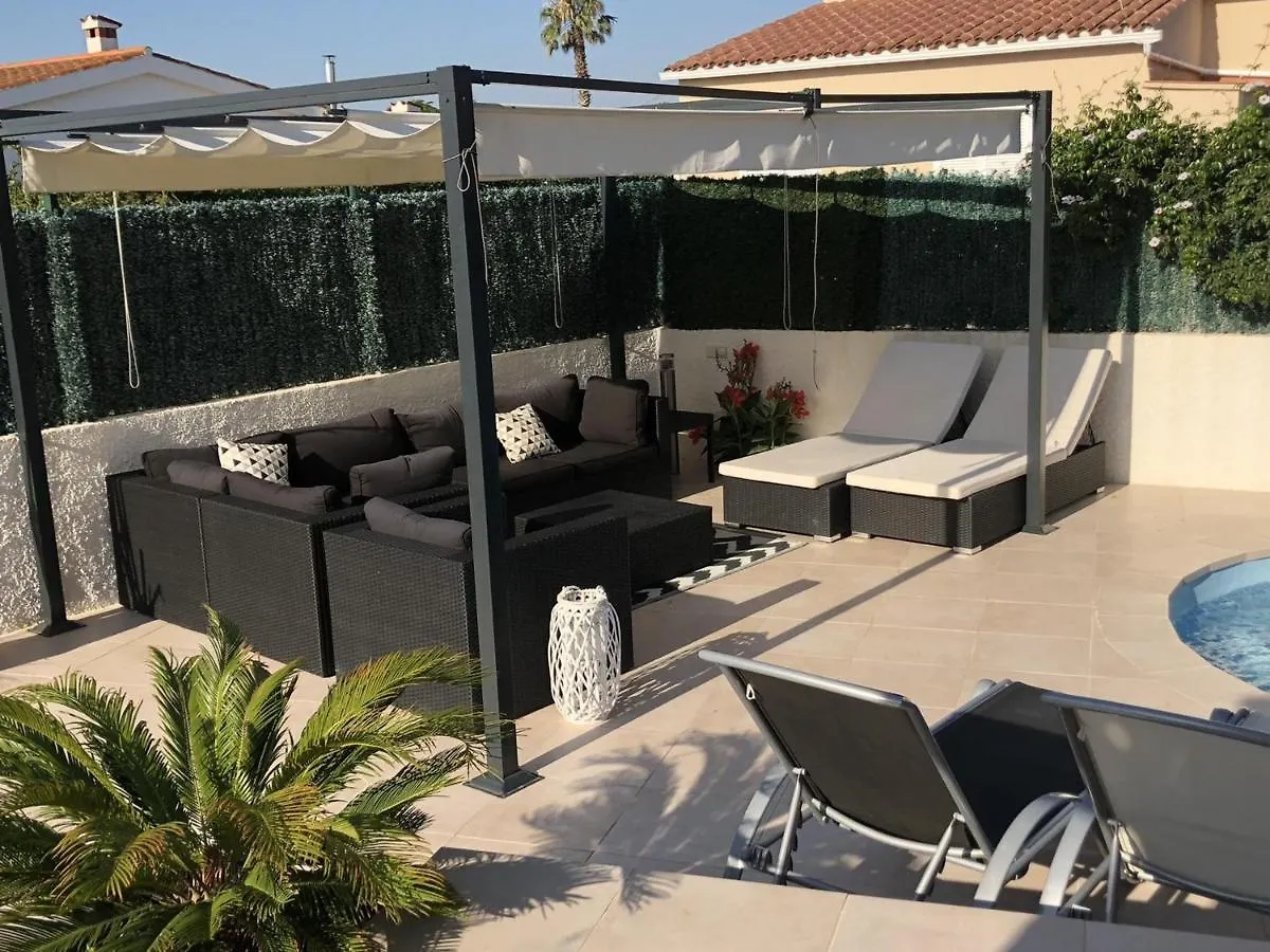 Casa Con Piscina, A/A, Bbq, Wifi Y Garaje En Sant Pere Pescador - Es-89-76 Villa Holiday home
