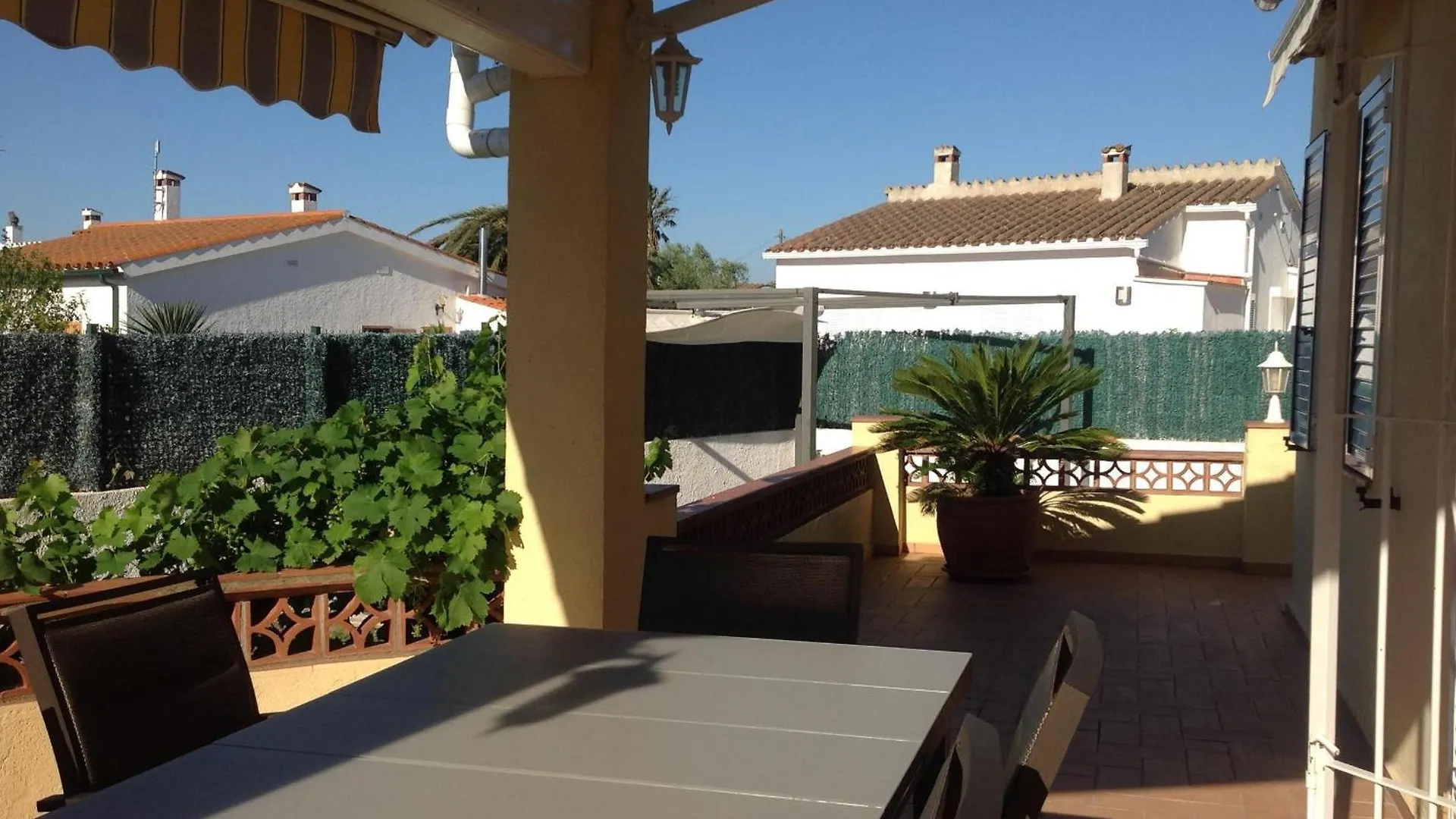度假居 Casa Con Piscina, A/A, Bbq, Wifi Y Garaje En Sant Pere Pescador - Es-89-76别墅